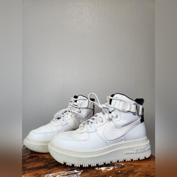 Women's Nike Air Force I High Utility 2.0 Sneaker Boots - Picture 2 of 9